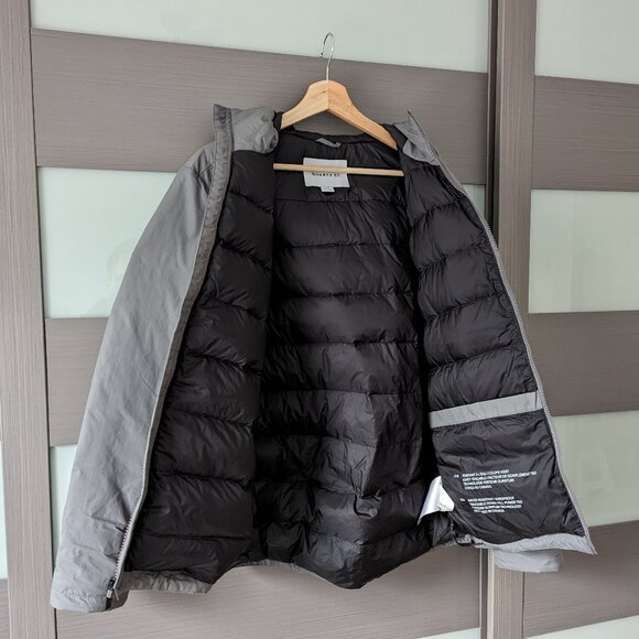 QUARTZ CO TOM Lightweight Hooded Down Jacket - Small - Picture 6 of 9